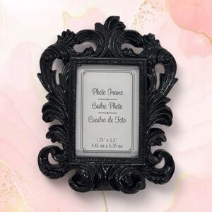 Classic Ornate Small Photo Frame - Black